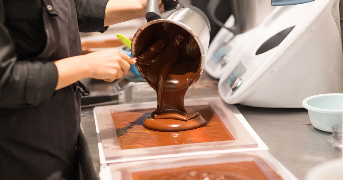 Production Helper Required for Chocolate Factory in Dubai
