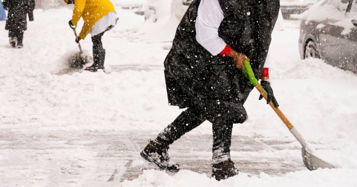 Snow Shoveller Jobs in Canada